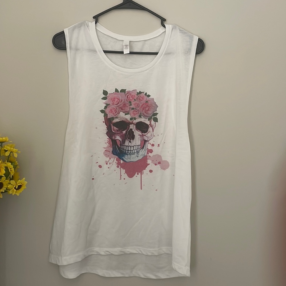 Graphic Muscle Tank Size XL